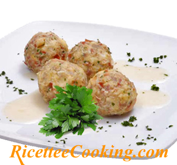 Canederli tirolesi allo speck